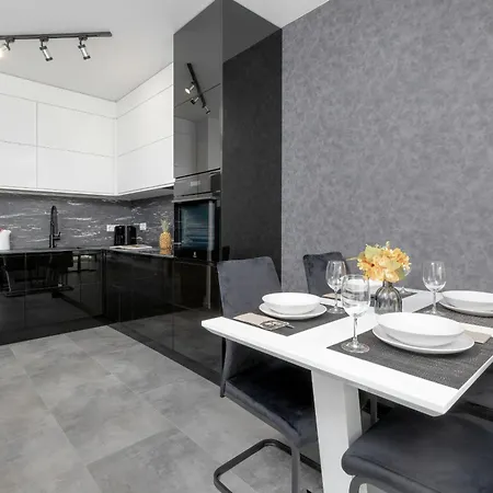 Apartament Modern Close To The In By Renters *