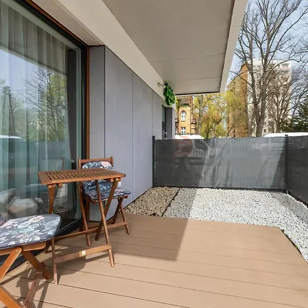 Modern Close To The In By Renters Apartment