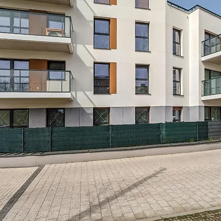 Modern Close To The In By Renters Apartment